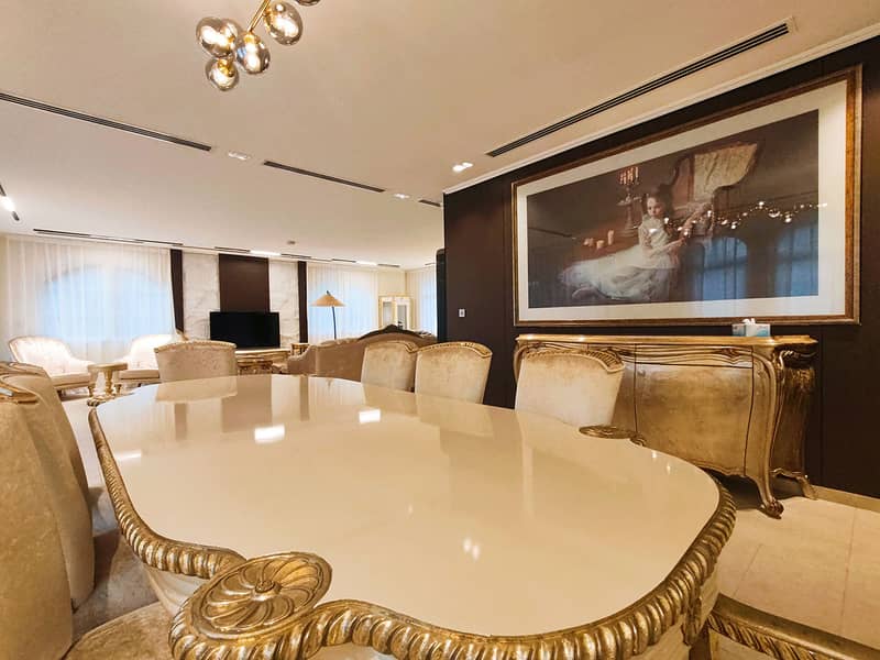 32 interior-19. jpg