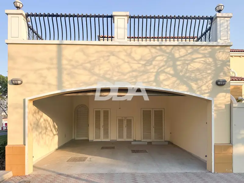 CORNER UNIT | SINGLE ROW | GREAT OPPORTUNITY