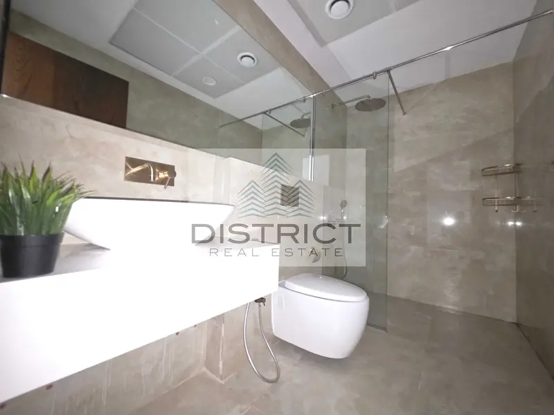 Limited Edition 1464 Sqft Size/Unobstructive View/Furnished/Vacant on Transfer