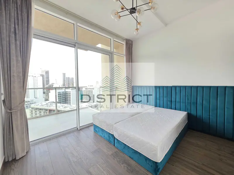 Limited Edition 1464 Sqft Size/Unobstructive View/Furnished/Vacant on Transfer