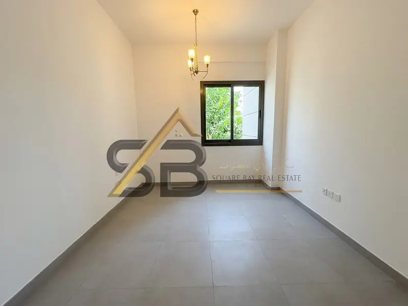 Spacious 1BHK Apartment with Closed Kitchen With All Facilities
