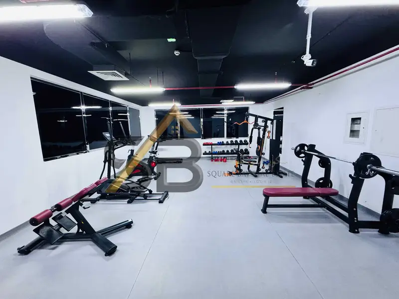 Spacious 1BHK Apartment with Closed Kitchen With All Facilities