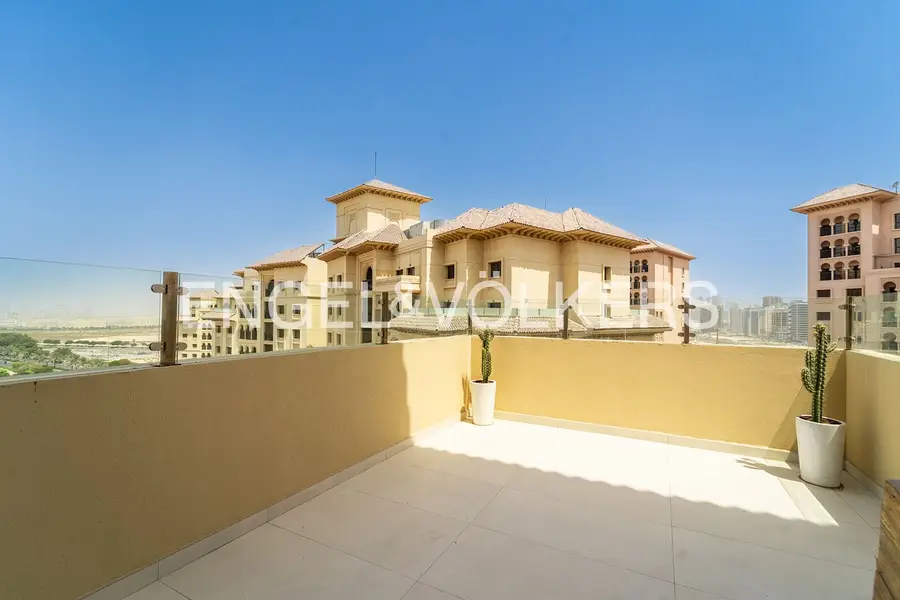 Luxury Penthouse | Unfurnished | Golf Course View