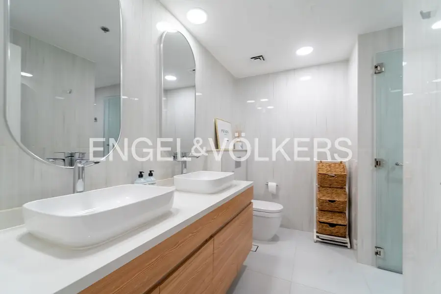 Luxury Penthouse | Unfurnished | Golf Course View