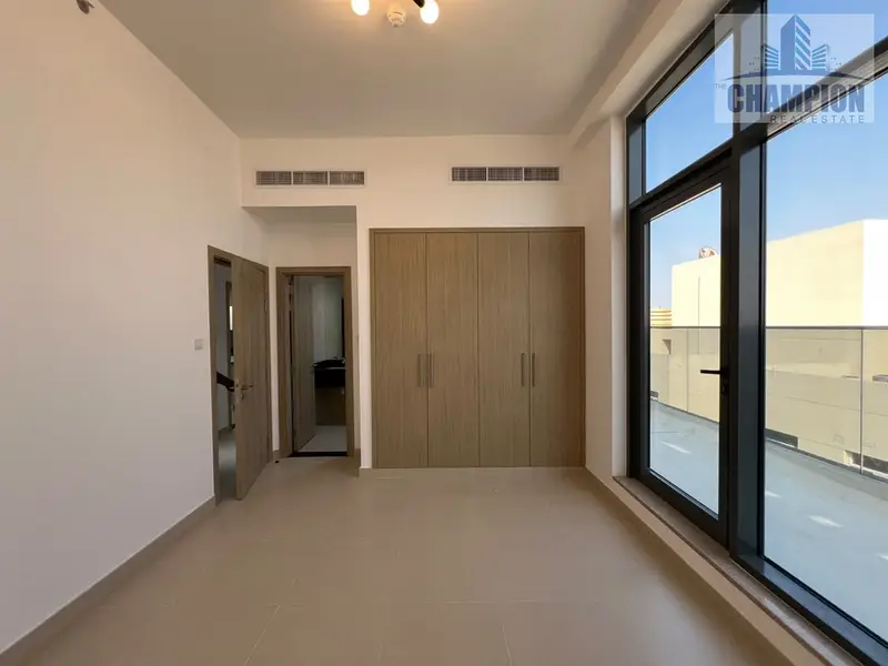 BRAND NEW SPACIOUS 3 BHK APARTMENT | HUGE SIZE WITH TERRACE | BACKSIDE OPEN VIEW | MODERN FINISHING | RENT AED 125K