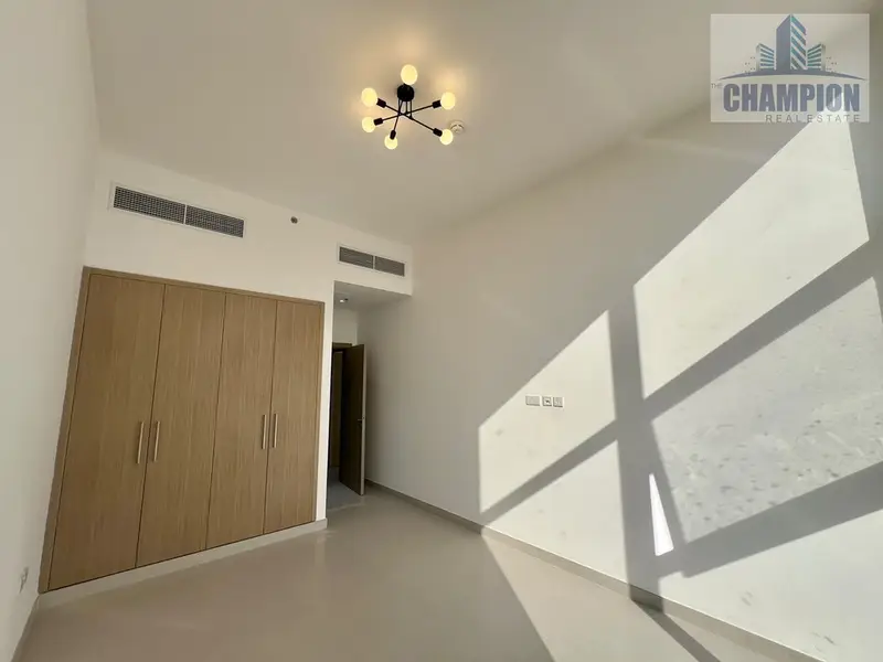 BRAND NEW SPACIOUS 3 BHK APARTMENT | HUGE SIZE | HUGE BALCONY | BACKSIDE OPEN VIEW | RENT AED 125K