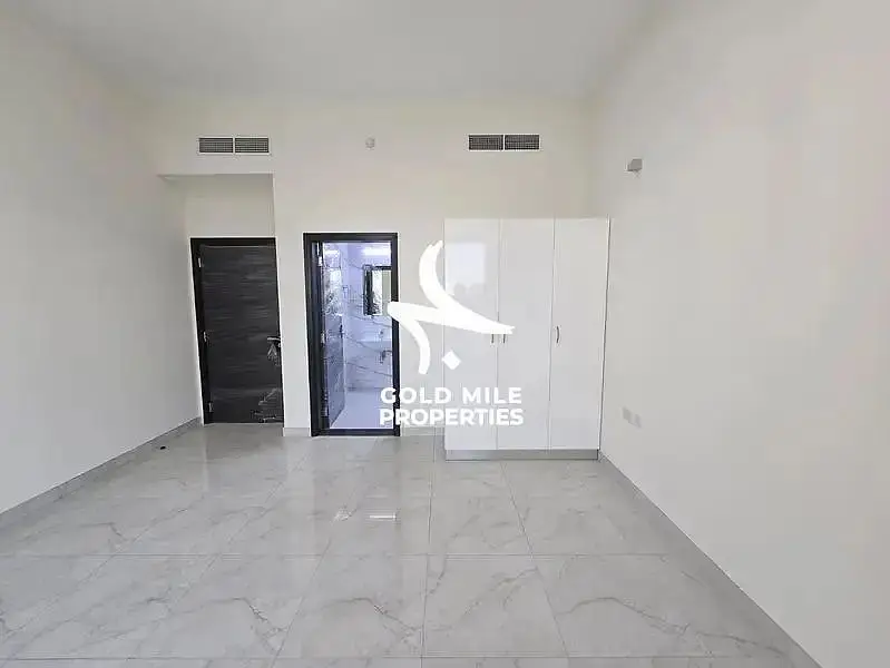 Huge 3-BHK || Chiller Free || High Class Amenities || Family Building