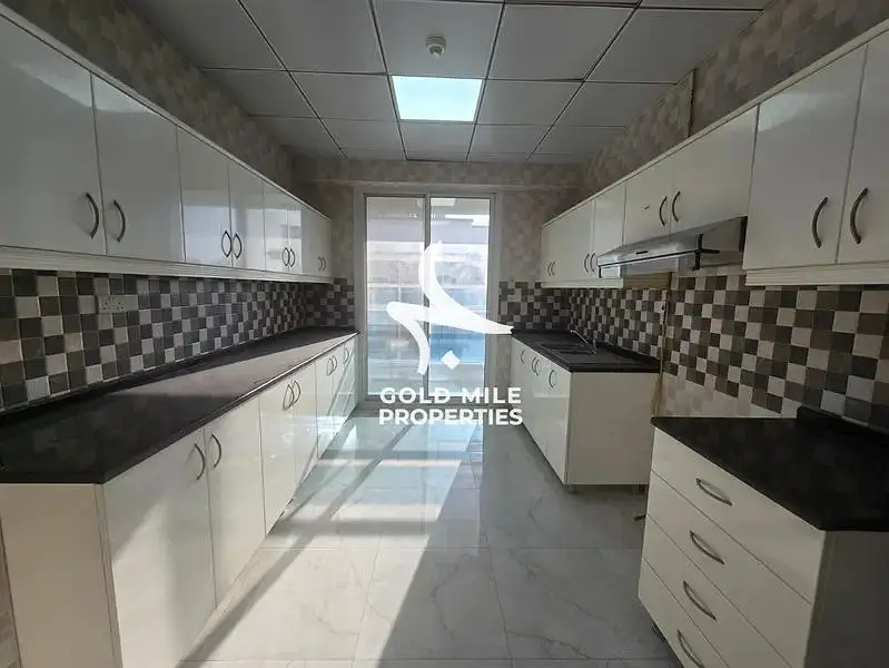Huge 3-BHK || Chiller Free || High Class Amenities || Family Building