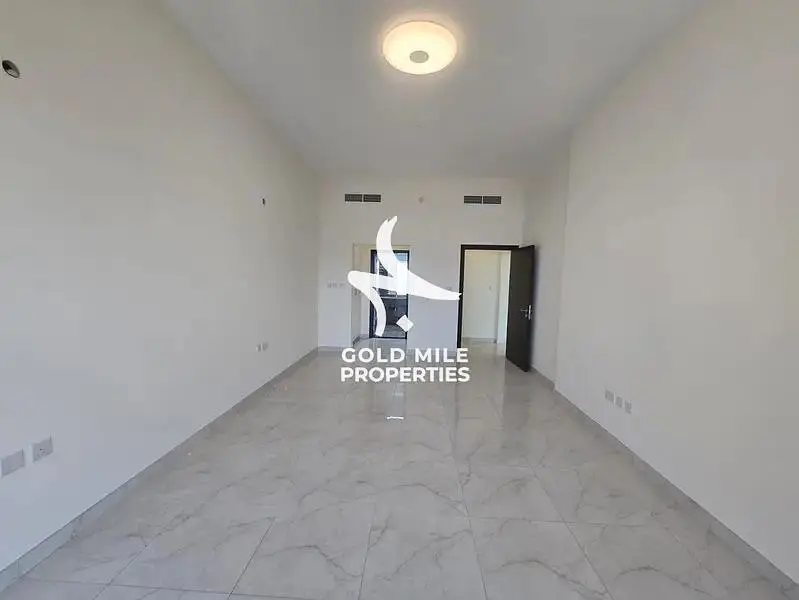Huge 3-BHK || Chiller Free || High Class Amenities || Family Building