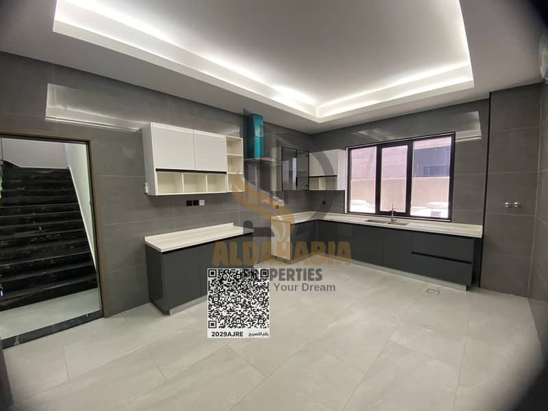 16 5770c653-bea5-4b67-ad3d-eb79495d0a71. jpg