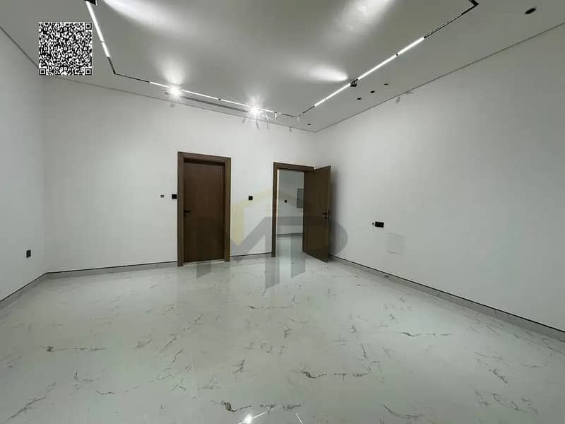 21 803426180-1066x800. webp