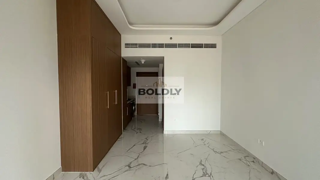 Elegant Studio for Rent | Modern Living | Azizi Riviera Azure
