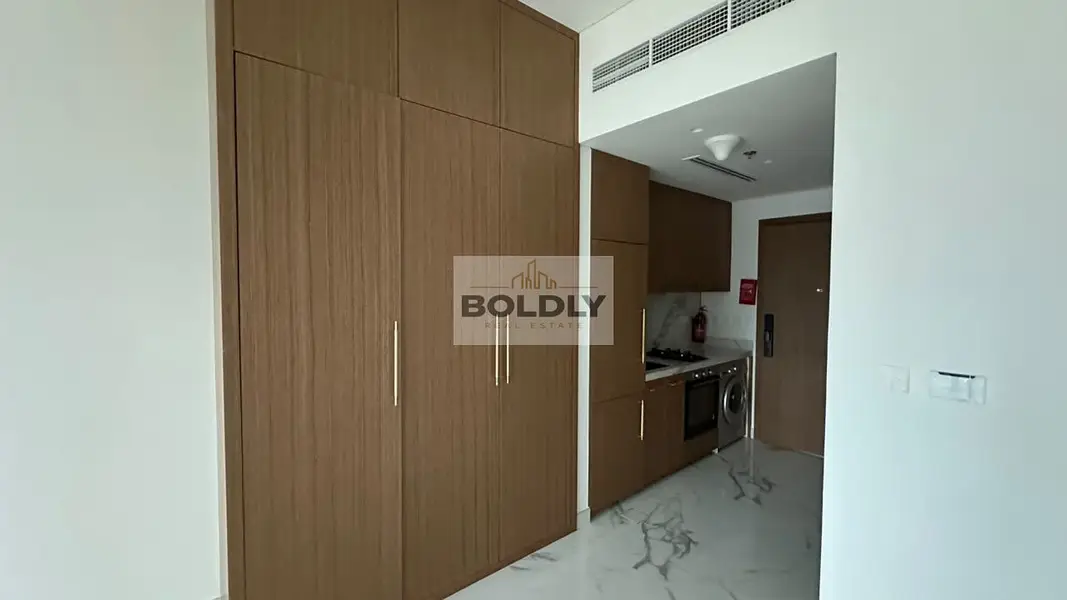 Elegant Studio for Rent | Modern Living | Azizi Riviera Azure