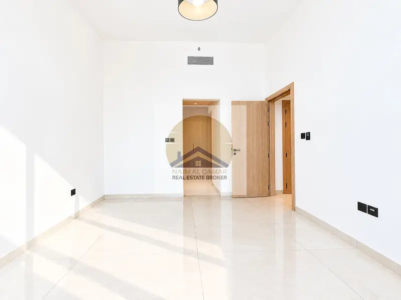 Bright 2BR Apartment | Balcony & City View | Kitchen Appliances