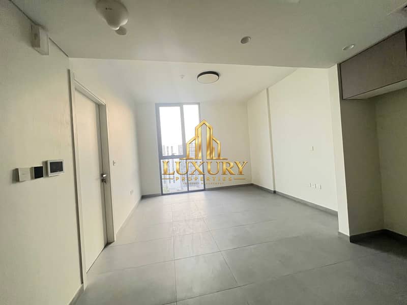 2 🔥 HOT RENTAL DEAL! 🏡 Spacious 1BHK in Aljada, Sharjah | 2 Washrooms | Only AED 49,990/Ye