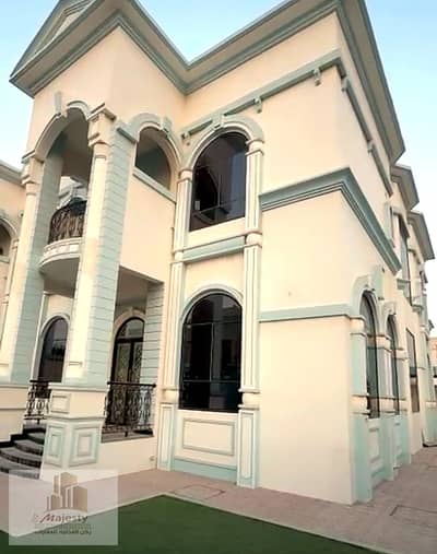 Villa de 5 chambres à à louer à Hoshi, Sharjah - Villa_Al_Hoshi_01. jpg