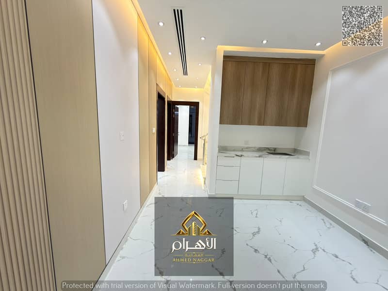 14 WhatsApp Image 2026-10-12 at 09.45. 32. jpg
