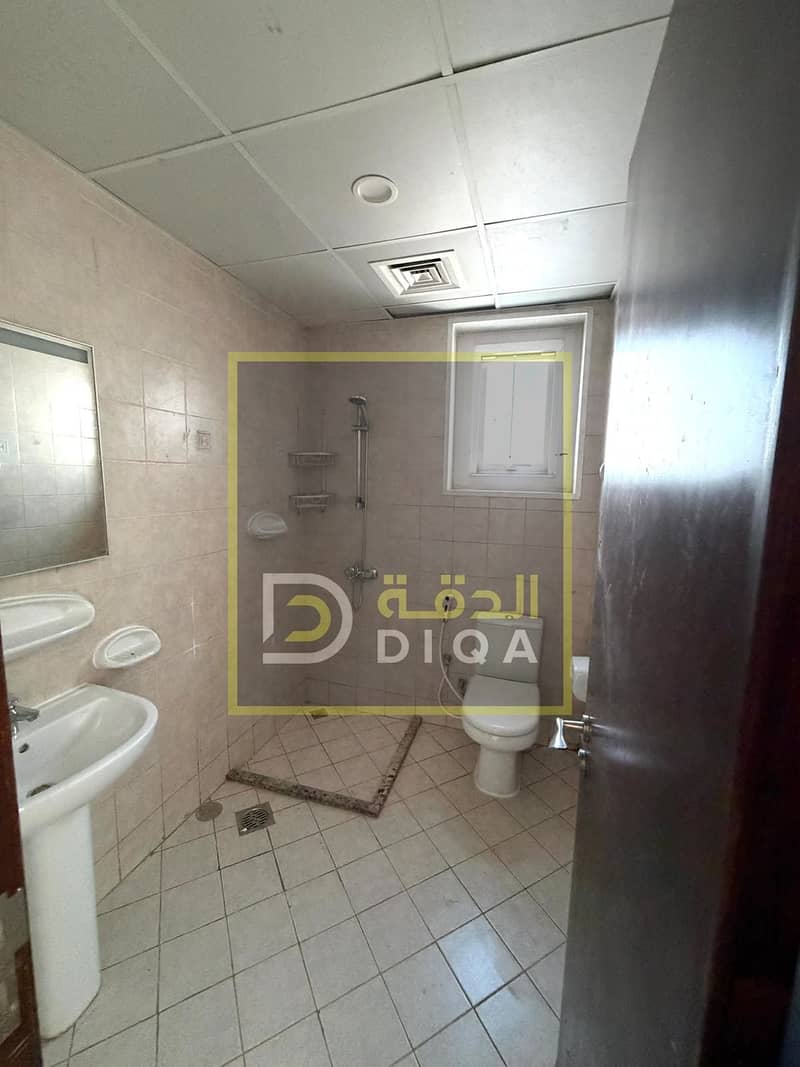 3 2. jpeg