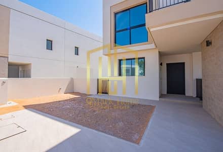 4 Bedroom Villa for Sale in Yas Island, Abu Dhabi - WhatsApp Image 2026-10-26 at 17.21. 42 (2). jpeg 4 Bedroom Villa for Sale in Yas Island, Abu Dhabi - WhatsApp Image 2026-10-26 at 17.21. 42 (2). jpeg
