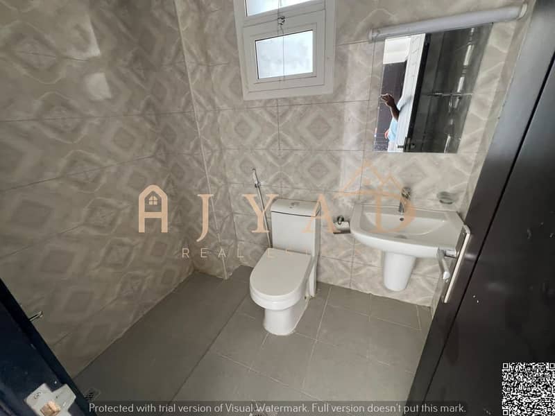 8 1a49baab-6e1a-42f5-9747-fd98592c9616. jpg