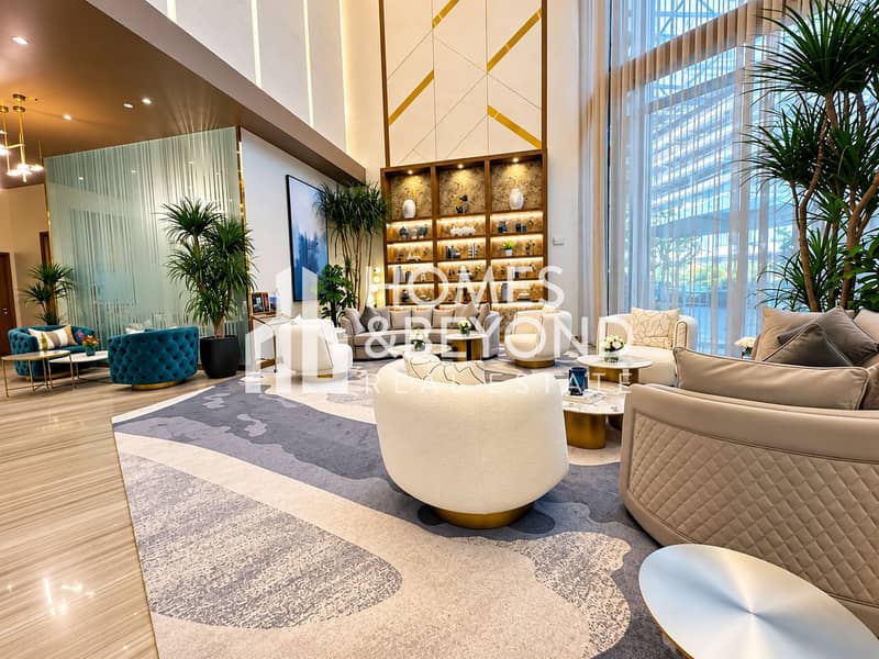 7 Luxurious Modern Hotel Lounge Interior. png
