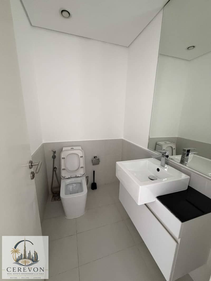 3 11A. The Pulse Residence B2-805 - Guest Washroom. jpg