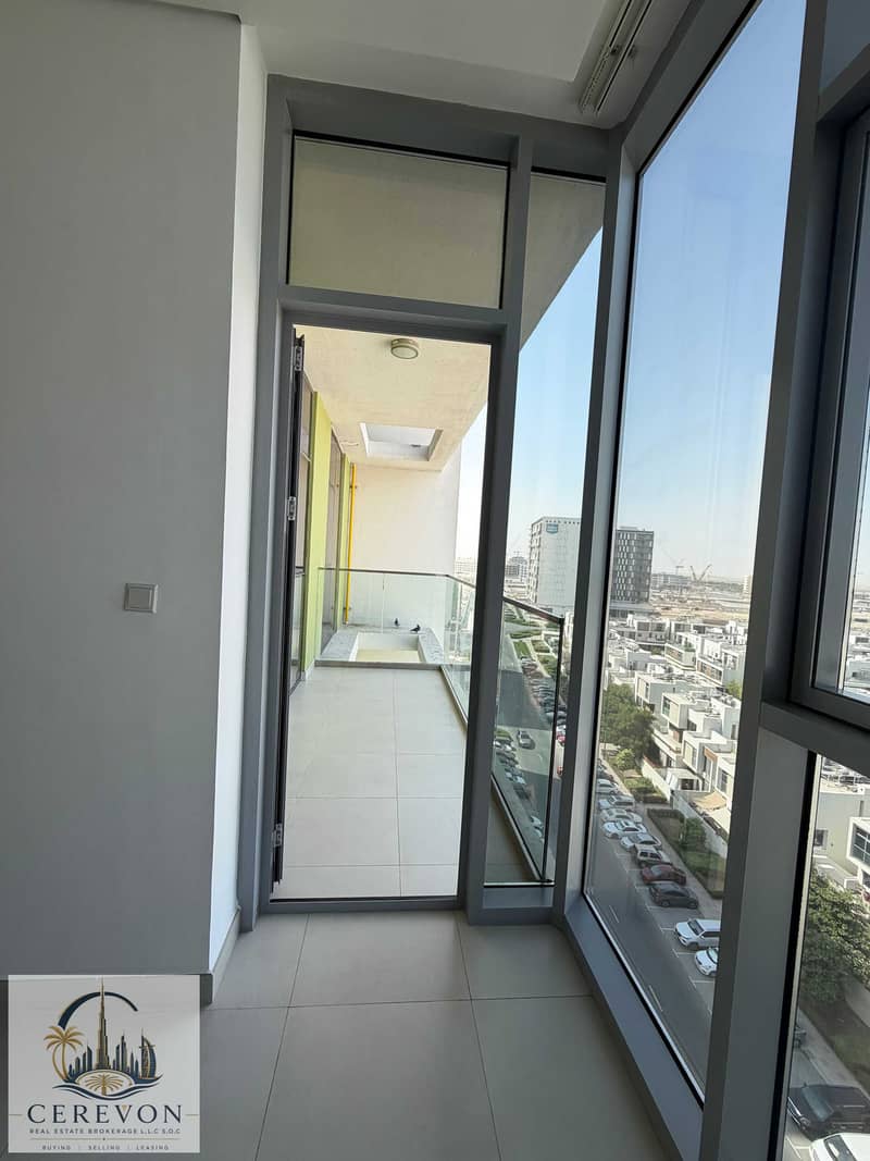 4 11. The Pulse Residence B2-805 - Hall Balcony. jpg