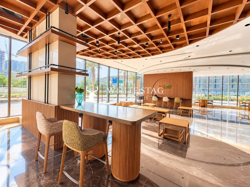 3 Sunlit Modern Wellfood Caf Lounge. png