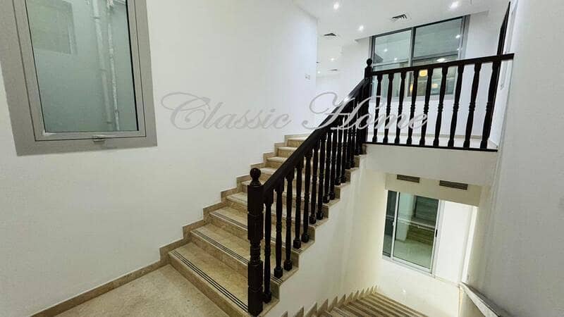 5 Upstairs stairs. jpeg