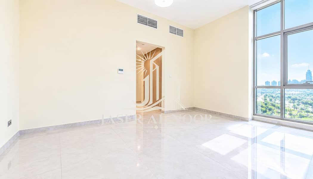 8 Bright Modern Apartment Interior. png