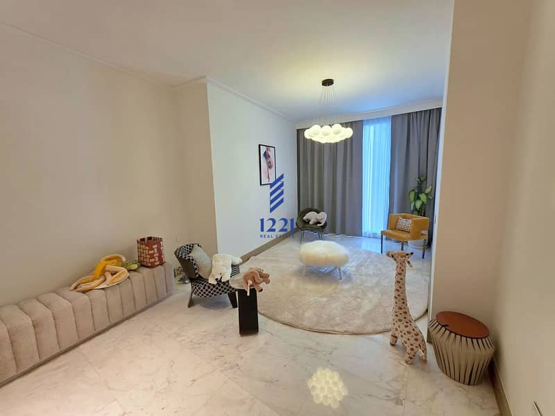 11 Grand OP 6701 kids_playroom_light_warm_1920x1440. jpg