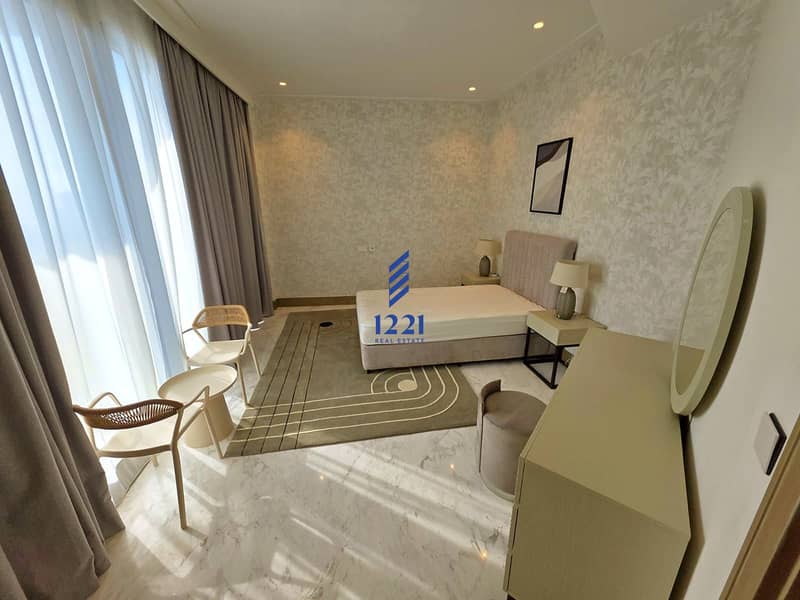 5 Opera Gd 6601 bedroom_leaf_wallpaper_warm_1920x1440. jpg
