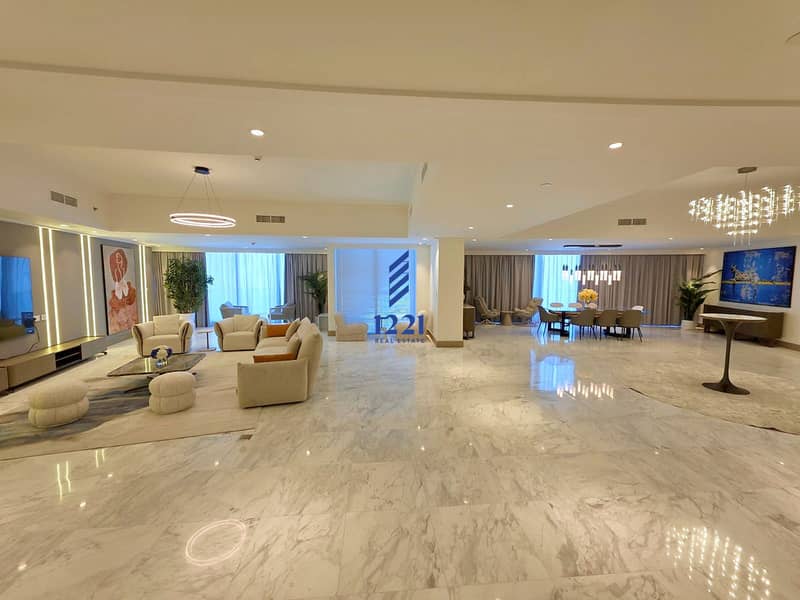 10 Opera Gd 6601 grand_living_dining_warm_1920x1440. jpg