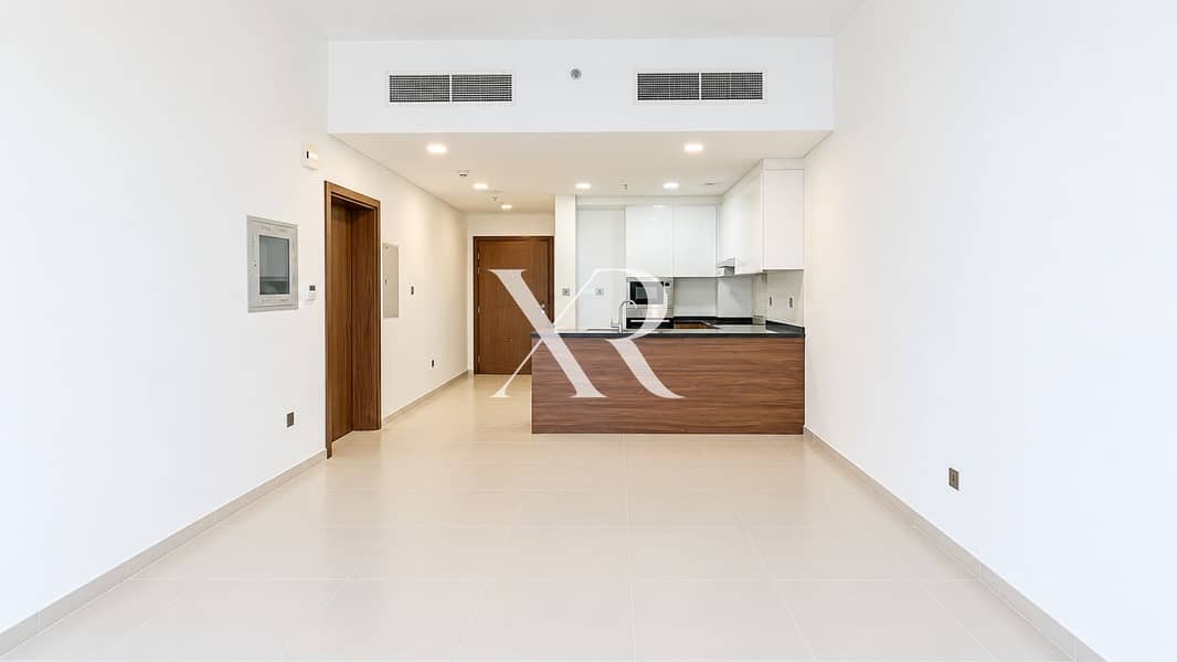2 Empty Modern Apartment with Kitchen Island (1). png