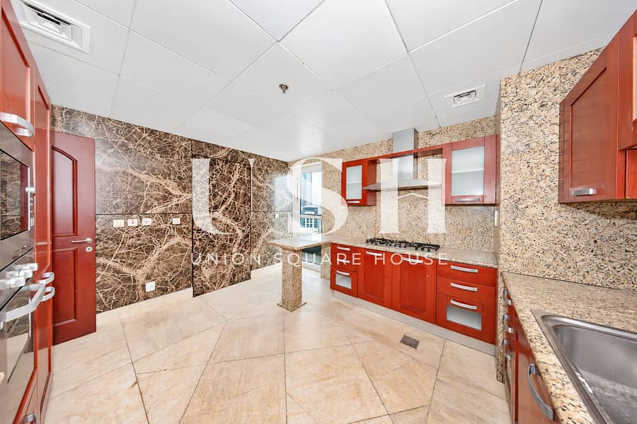 3 Luminous Luxury Kitchen-1. png