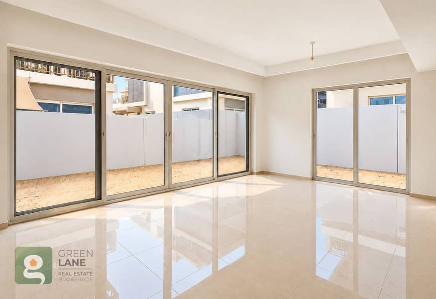 2 Sunlit living room with sliding doors-4. png