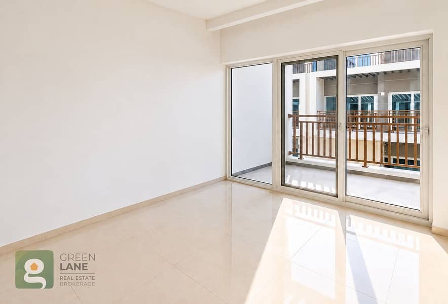 8 Empty Bedroom with Balcony Glazing-7. png