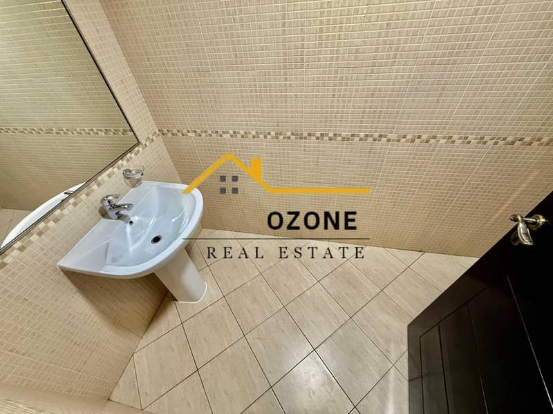 33 3a7bca31-8d18-4162-a2c1-bad7a5bc0ab3. jpeg