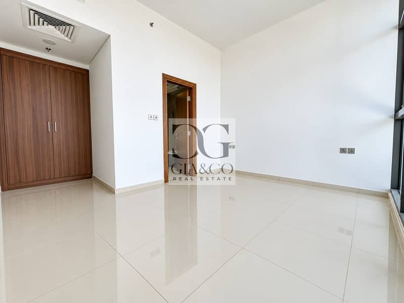 7 Prime Location | Vacant | Spacious 7