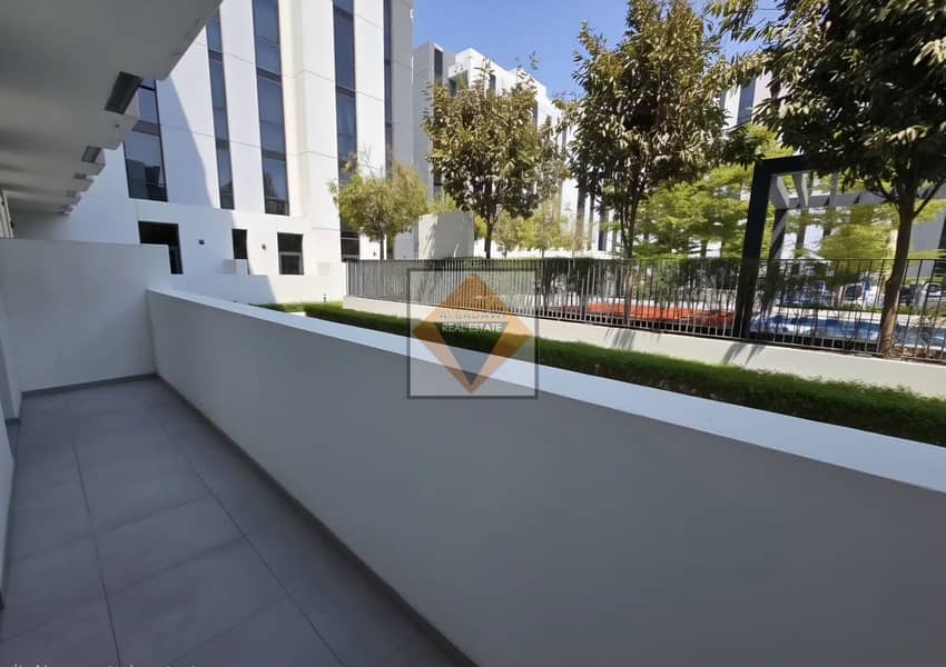 Spacious Upgraded 1-Bedroom Apartment | Pool View Balcony | Modern ...