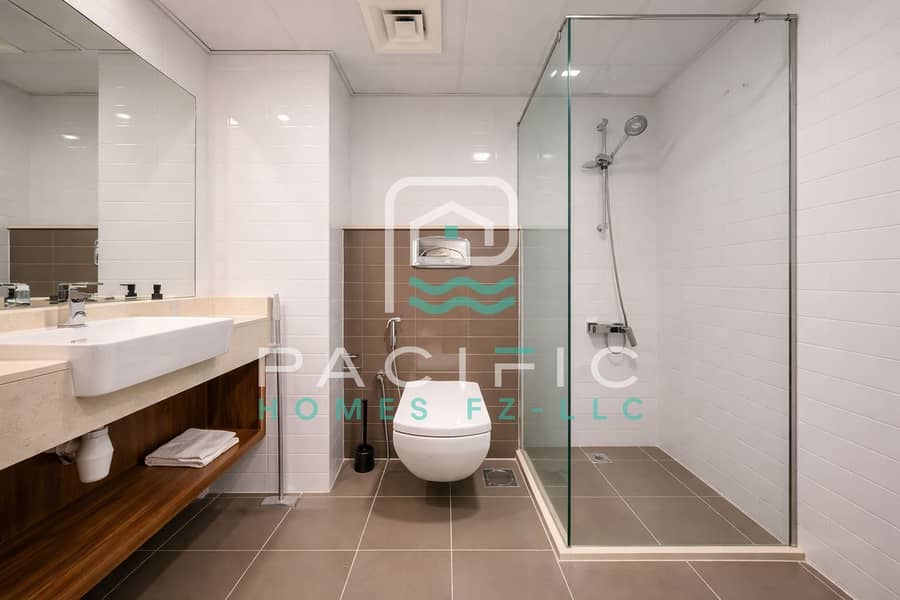 4 Pacific_Building_UnitA - 6 - 19_photo7. jpg
