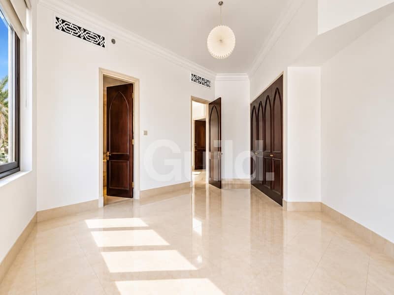 12 Image 12