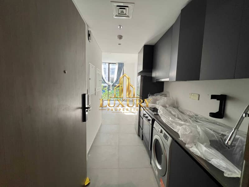 2 HOT DEAL | LAVISH STUDIO AVAILABLE WITH BALONY | WITH ALL AMENITIES