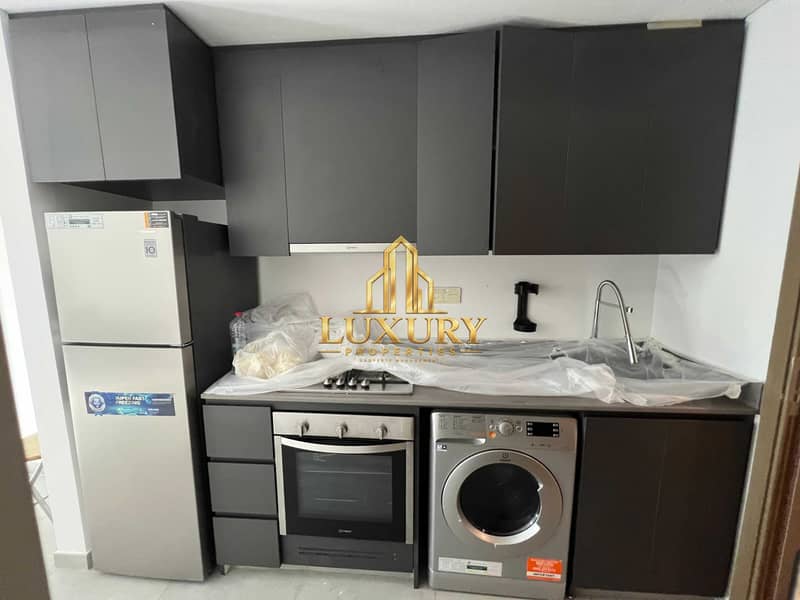 3 HOT DEAL | LAVISH STUDIO AVAILABLE WITH BALONY | WITH ALL AMENITIES