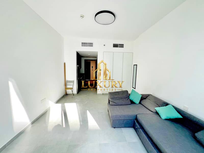 6 HOT DEAL | LAVISH STUDIO AVAILABLE WITH BALONY | WITH ALL AMENITIES