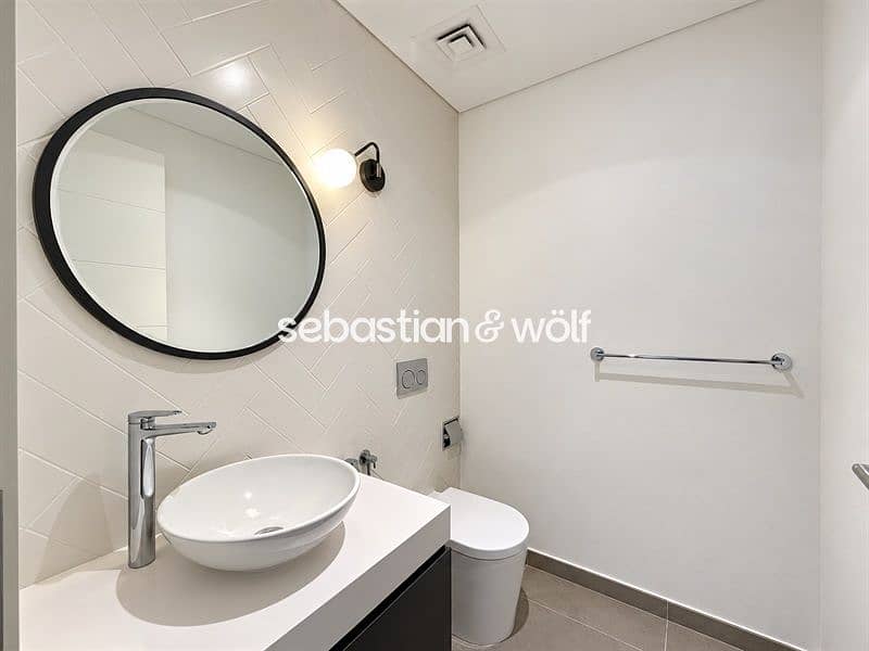 7 11_Guest_Washroom_Second_View. jpg