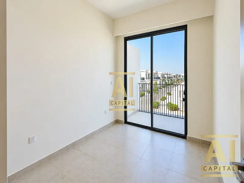 Exclusive 3-Bed+Maid | Single Row | Community View