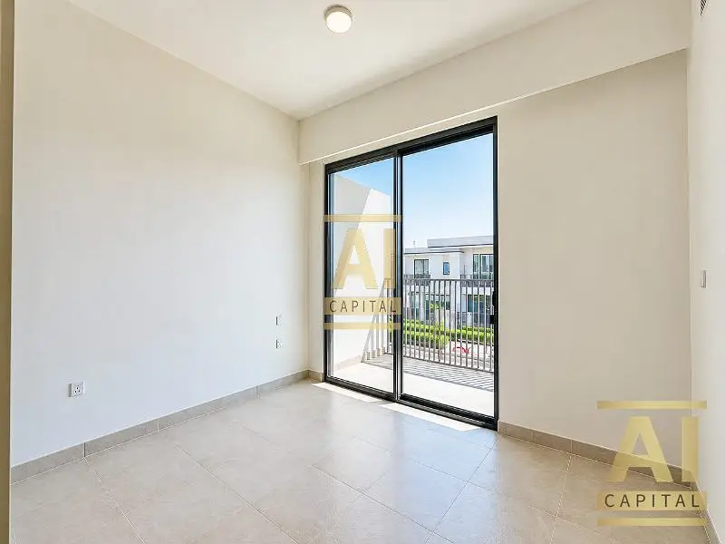 Exclusive 3-Bed+Maid | Single Row | Community View