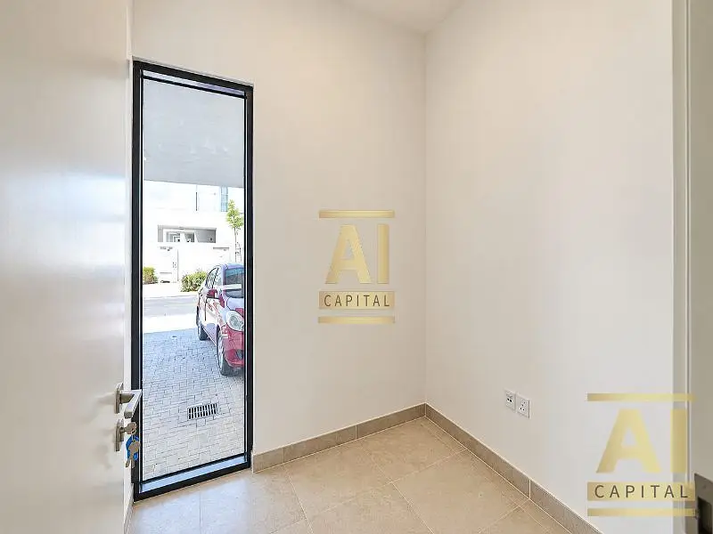 Exclusive 3-Bed+Maid | Single Row | Community View