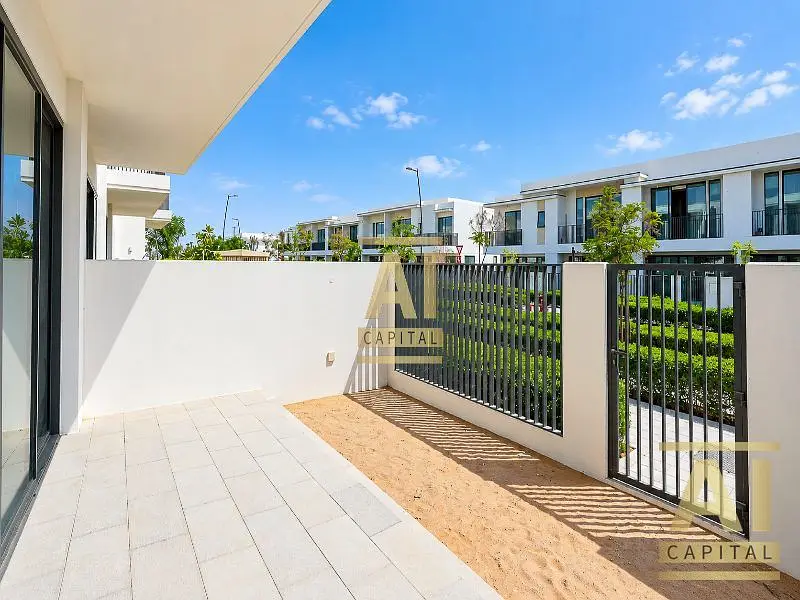Exclusive 3-Bed+Maid | Single Row | Community View